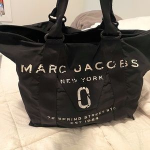 MARC JACOBS SPRING STREET LOGO TOTE BAG